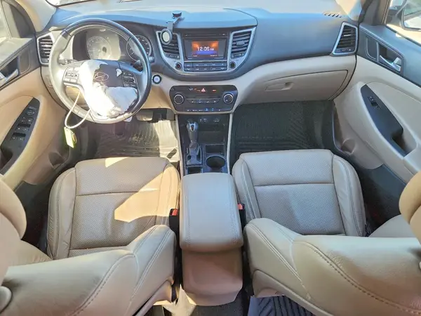 KM8J33A25GU261166 2016 HYUNDAI TUCSON - Image 8