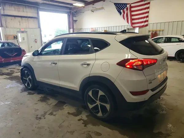 KM8J33A25GU262219 2016 HYUNDAI TUCSON - Image 2