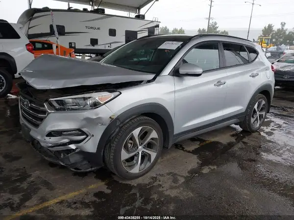 KM8J33A25GU263421 2016 HYUNDAI TUCSON - Image 2