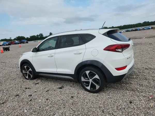 KM8J33A25HU274694 2017 HYUNDAI TUCSON - Image 2