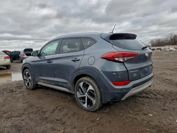 KM8J33A25HU284478 2017 HYUNDAI TUCSON - Image 2