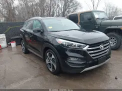 KM8J33A25HU289812 2017 HYUNDAI TUCSON