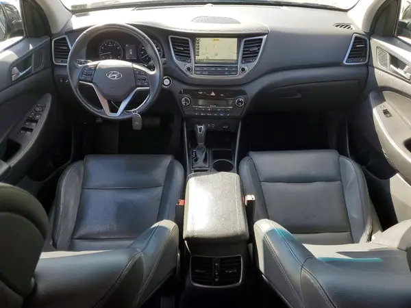 KM8J33A25HU290698 2017 HYUNDAI TUCSON - Image 8