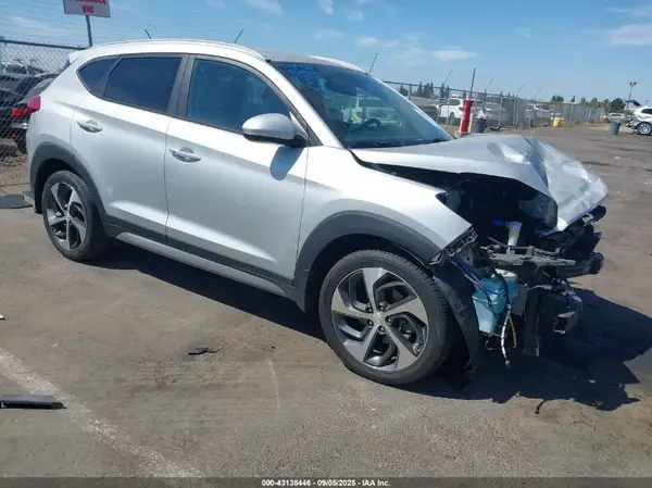 KM8J33A25HU291866 2017 HYUNDAI TUCSON - Image 1