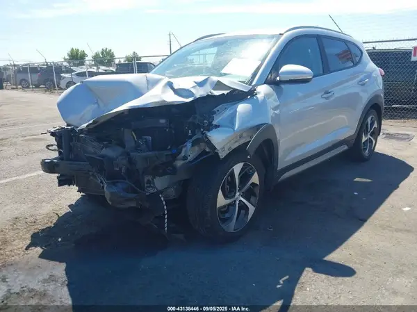 KM8J33A25HU291866 2017 HYUNDAI TUCSON - Image 2