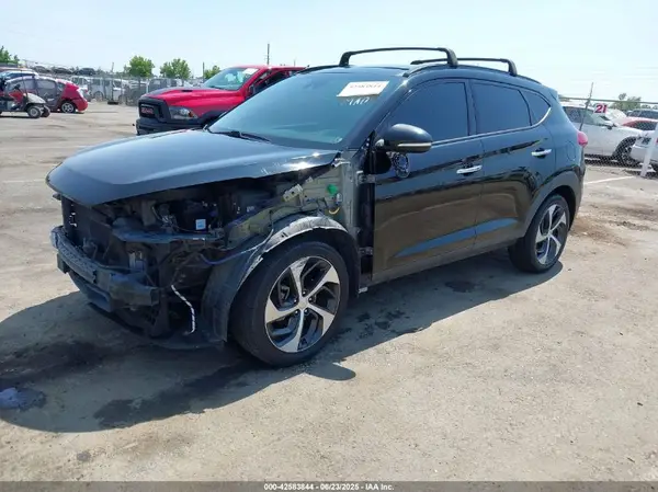 KM8J33A25HU314725 2017 HYUNDAI TUCSON - Image 2