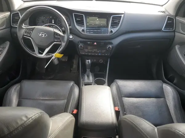 KM8J33A25HU317527 2017 HYUNDAI TUCSON - Image 8