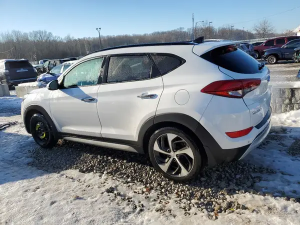 KM8J33A25HU320752 2017 HYUNDAI TUCSON - Image 2