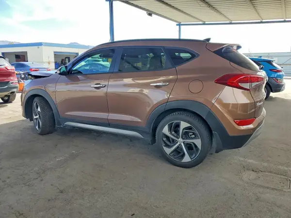 KM8J33A25HU321108 2017 HYUNDAI TUCSON - Image 2