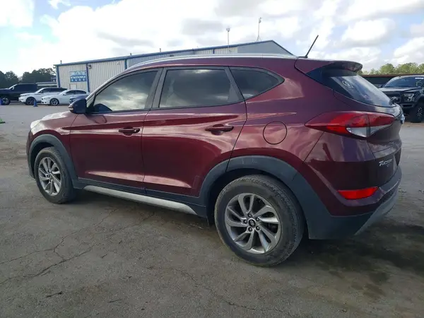 KM8J33A25HU338121 2017 HYUNDAI TUCSON - Image 2