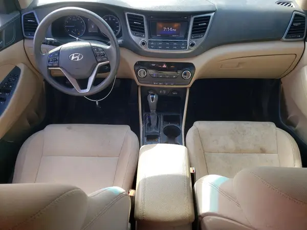 KM8J33A25HU338121 2017 HYUNDAI TUCSON - Image 8