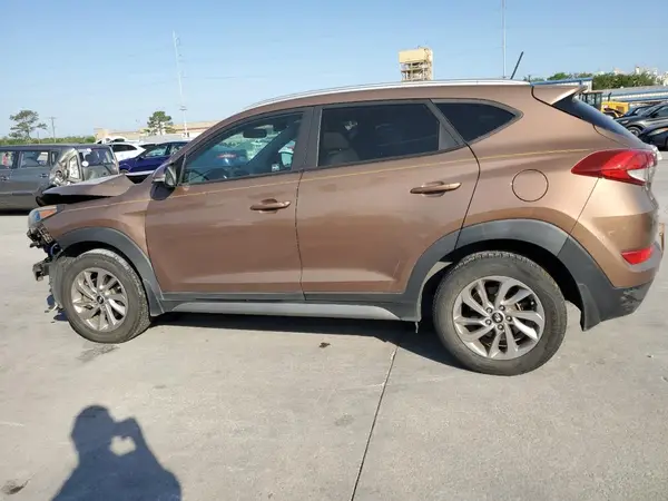 KM8J33A25HU348499 2017 HYUNDAI TUCSON - Image 2