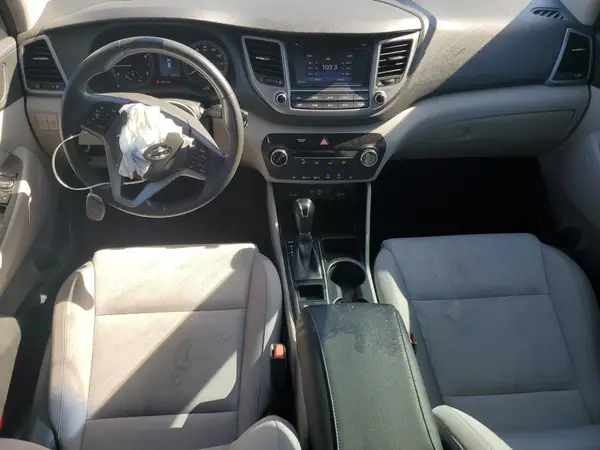 KM8J33A25HU349622 2017 HYUNDAI TUCSON - Image 8