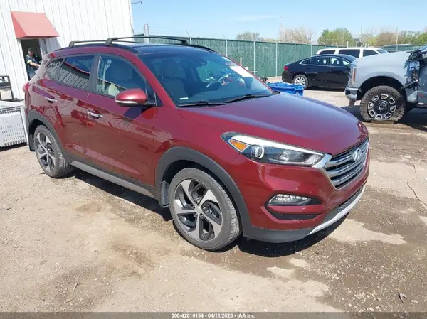KM8J33A25HU354352 2017 HYUNDAI TUCSON - Image 1