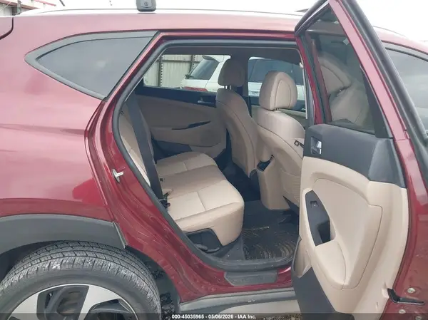 KM8J33A25HU355226 2017 HYUNDAI TUCSON - Image 8
