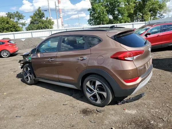KM8J33A25HU358904 2017 HYUNDAI TUCSON - Image 2