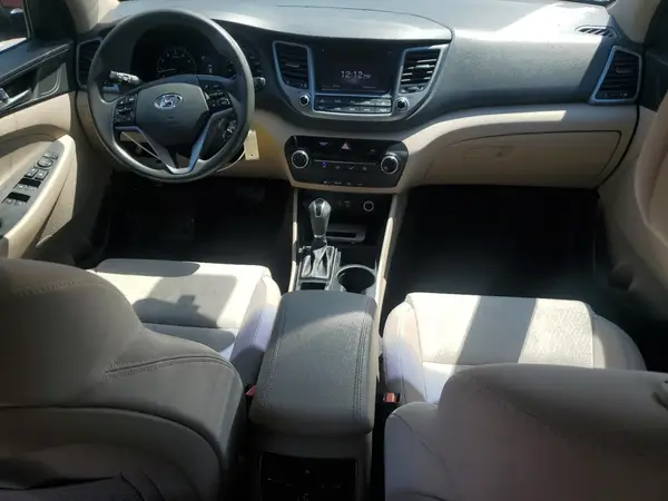 KM8J33A25HU358918 2017 HYUNDAI TUCSON - Image 8