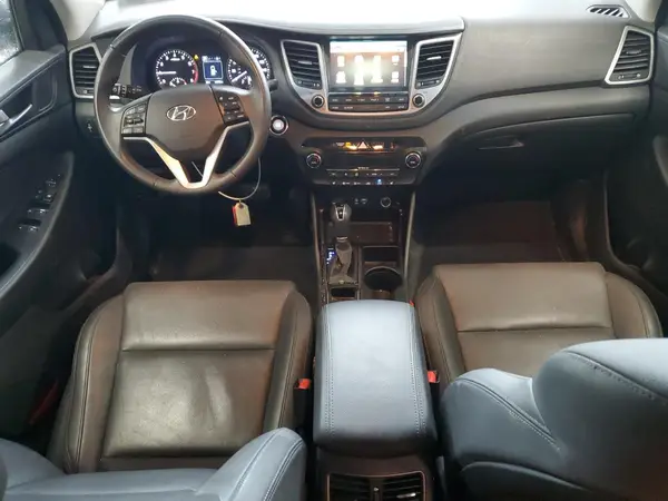 KM8J33A25HU361804 2017 HYUNDAI TUCSON - Image 8