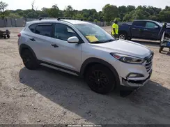 KM8J33A25HU370602 2017 HYUNDAI TUCSON