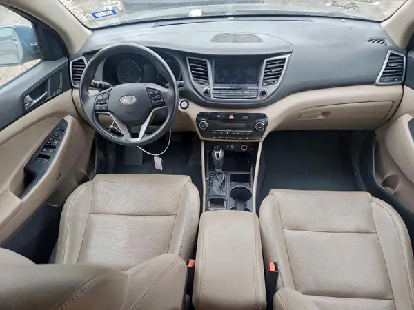 KM8J33A25HU374410 2017 HYUNDAI TUCSON - Image 8