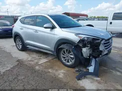 KM8J33A25HU388680 2017 HYUNDAI TUCSON