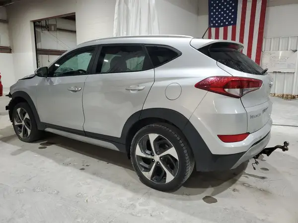 KM8J33A25HU396472 2017 HYUNDAI TUCSON - Image 2