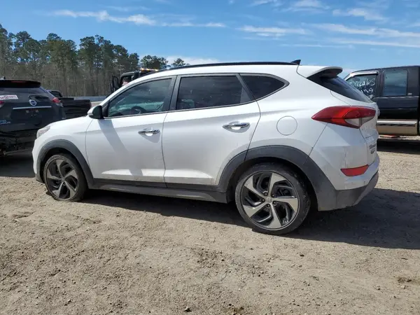 KM8J33A25HU424108 2017 HYUNDAI TUCSON - Image 2