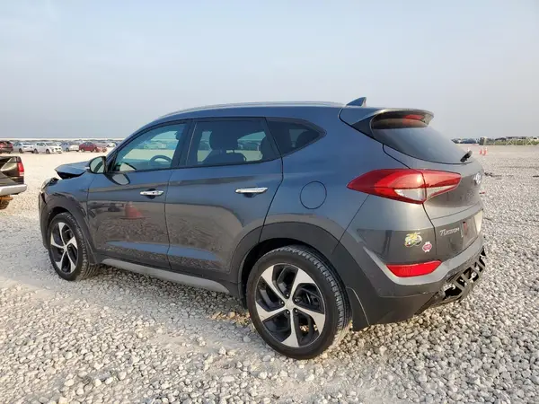 KM8J33A25HU426652 2017 HYUNDAI TUCSON - Image 2