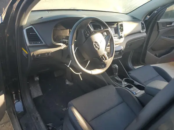 KM8J33A25HU494787 2017 HYUNDAI TUCSON - Image 8