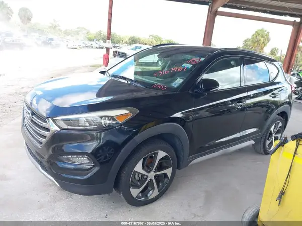 KM8J33A25HU516156 2017 HYUNDAI TUCSON - Image 2