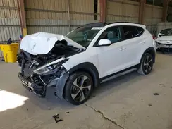 KM8J33A25HU581573 2017 HYUNDAI TUCSON