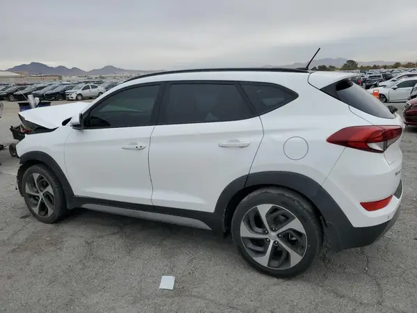 KM8J33A25HU582271 2017 HYUNDAI TUCSON - Image 2