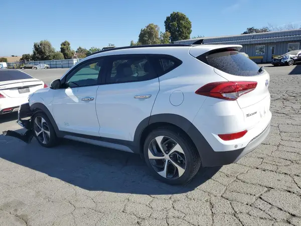 KM8J33A25HU587972 2017 HYUNDAI TUCSON - Image 2