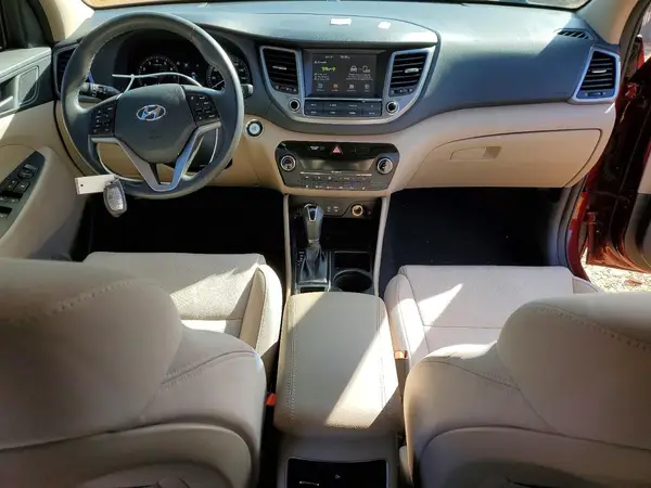 KM8J33A25JU629952 2018 HYUNDAI TUCSON - Image 8