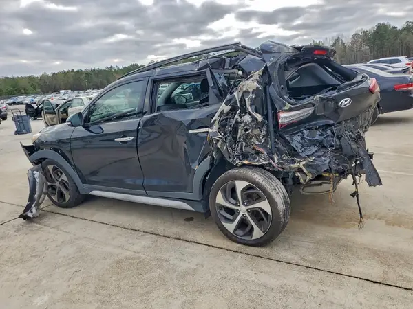 KM8J33A25JU645200 2018 HYUNDAI TUCSON - Image 2