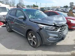 KM8J33A25JU670162 2018 HYUNDAI TUCSON