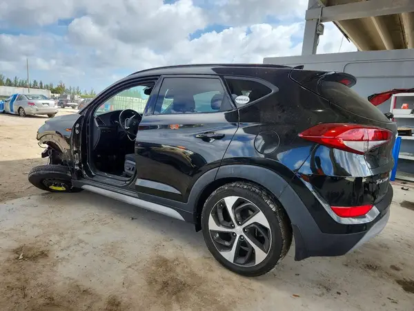 KM8J33A25JU682201 2018 HYUNDAI TUCSON - Image 2