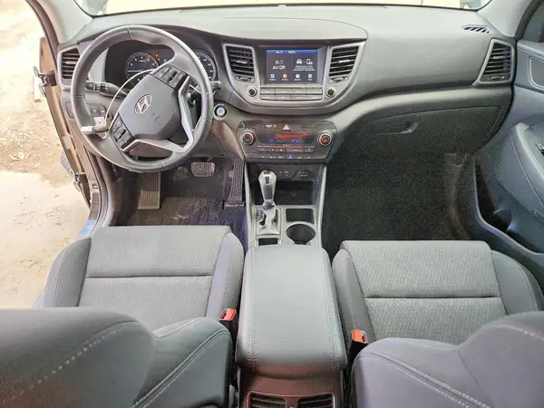 KM8J33A25JU682201 2018 HYUNDAI TUCSON - Image 8