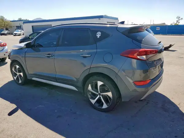 KM8J33A25JU702530 2018 HYUNDAI TUCSON - Image 2