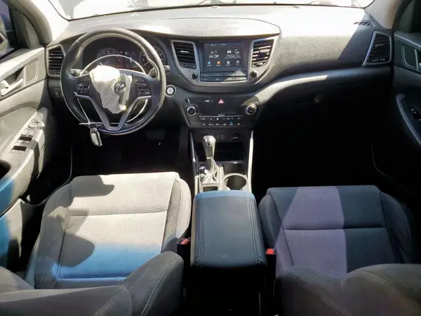 KM8J33A25JU702530 2018 HYUNDAI TUCSON - Image 8