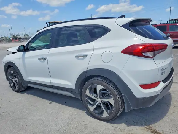 KM8J33A25JU749833 2018 HYUNDAI TUCSON - Image 2
