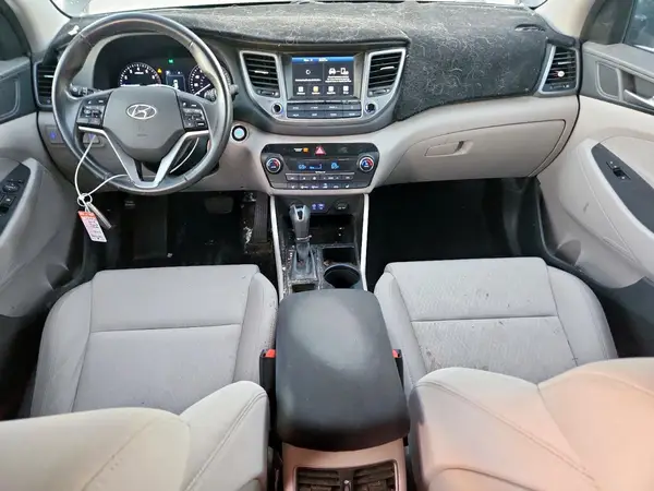 KM8J33A25JU773128 2018 HYUNDAI TUCSON - Image 8
