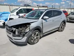 KM8J33A25JU778555 2018 HYUNDAI TUCSON