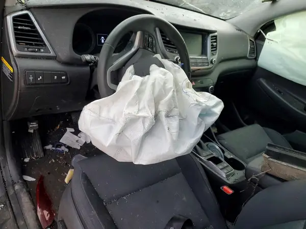 KM8J33A25JU784551 2018 HYUNDAI TUCSON - Image 8