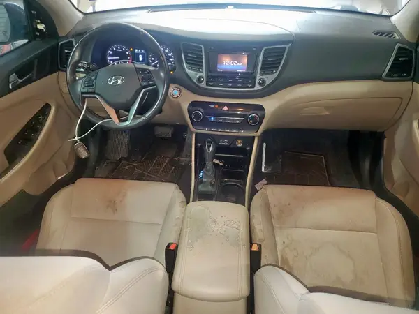 KM8J33A26GU029885 2016 HYUNDAI TUCSON - Image 8