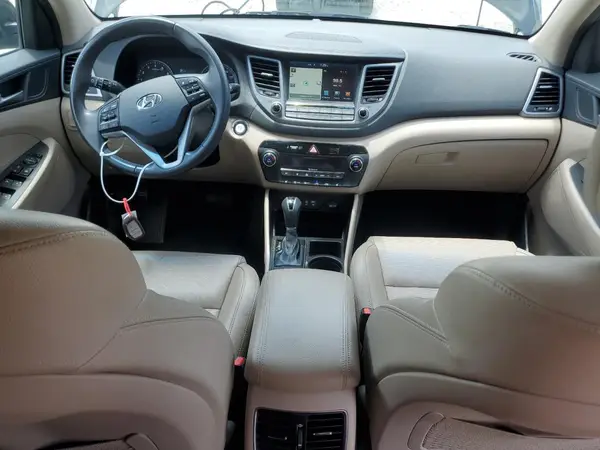 KM8J33A26GU033984 2016 HYUNDAI TUCSON - Image 8
