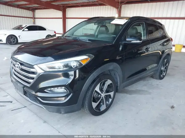 KM8J33A26GU044564 2016 HYUNDAI TUCSON - Image 2