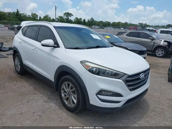KM8J33A26GU045164 2016 HYUNDAI TUCSON - Image 1