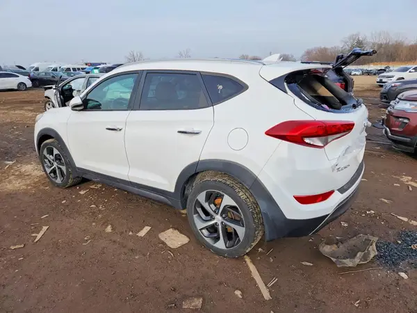 KM8J33A26GU054530 2016 HYUNDAI TUCSON - Image 2
