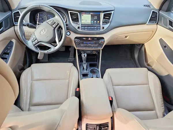 KM8J33A26GU054530 2016 HYUNDAI TUCSON - Image 8